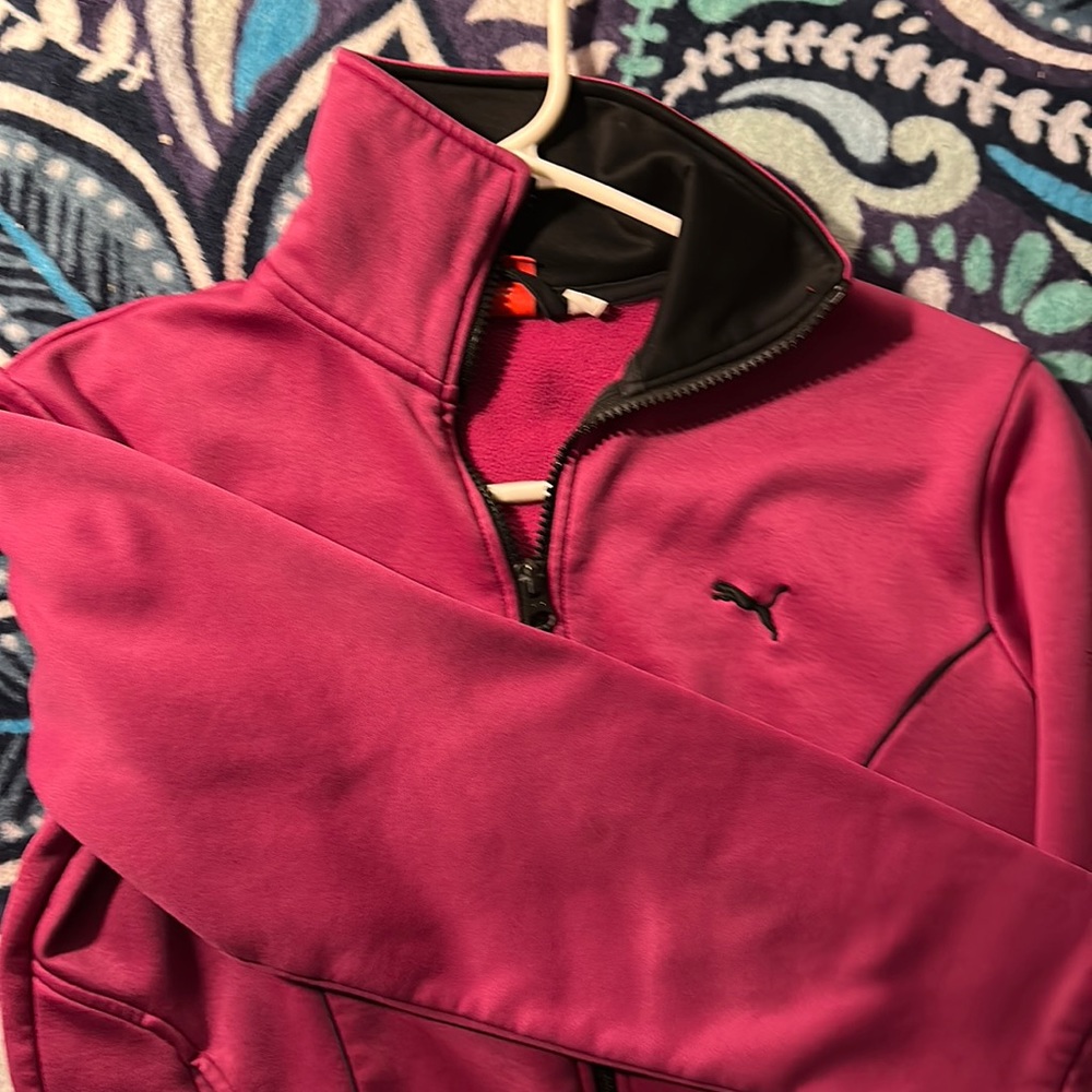Puma jacket with thumies